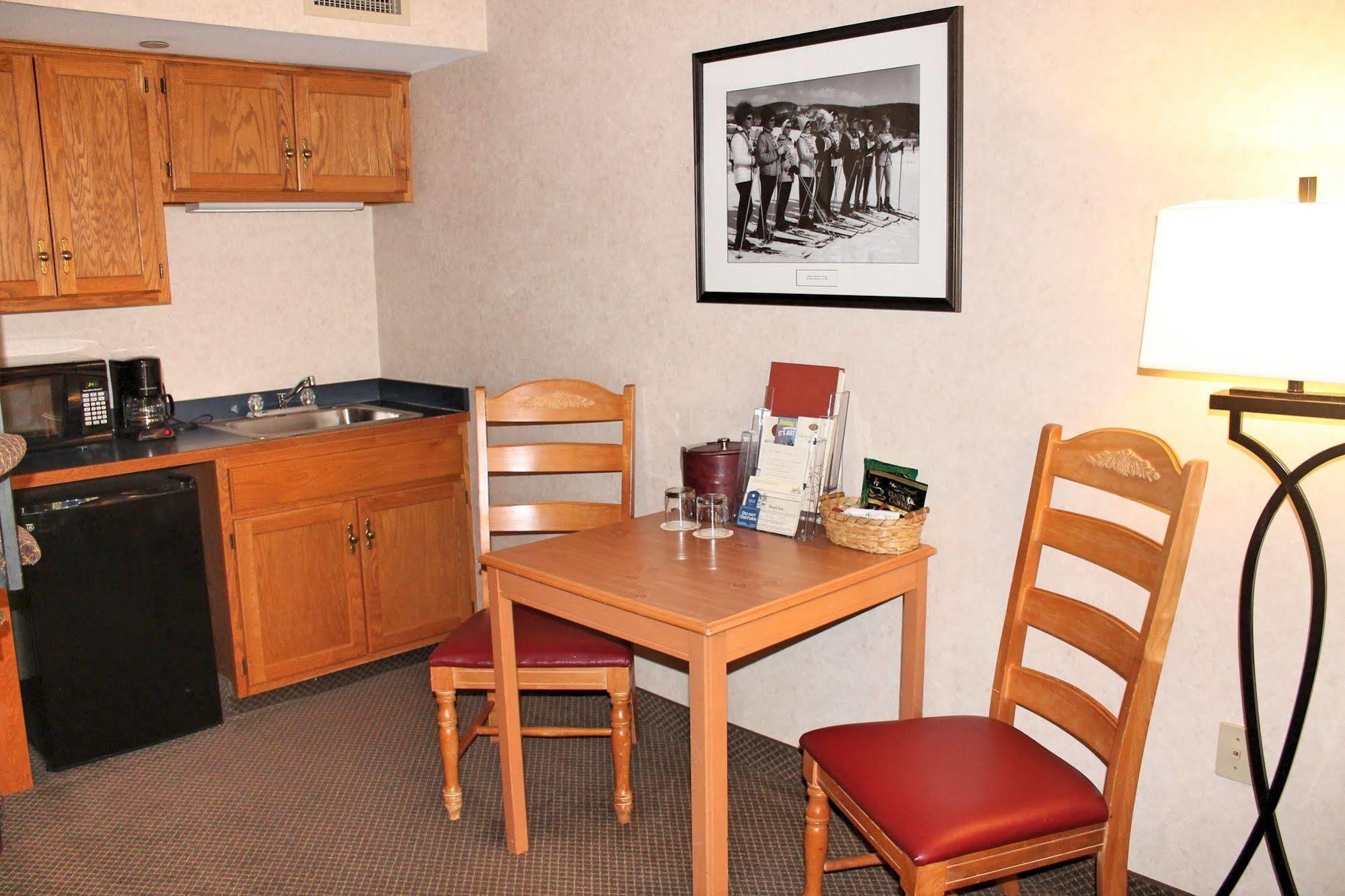 The Inn At Holiday Valley Ellicottville Buitenkant foto